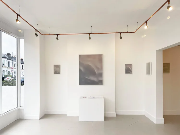 UNFOLD, photograph 4